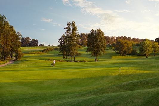 walking golf with remote caddies